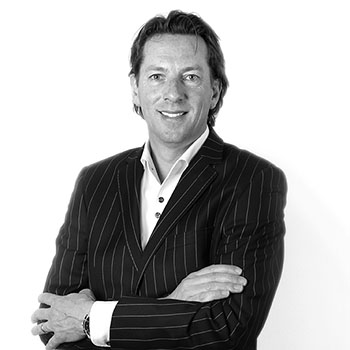 Sales_Representative_Roel_van_Ierland.jpg